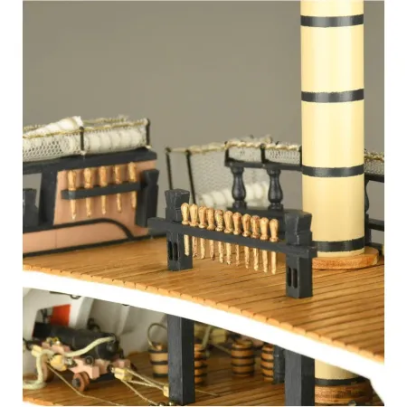 ARTESANIA LATINA 20500 Przekrój sekcji okrętu HMS Victory - 1:72