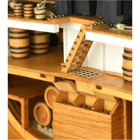ARTESANIA LATINA 20500 Przekrój sekcji okrętu HMS Victory - 1:72