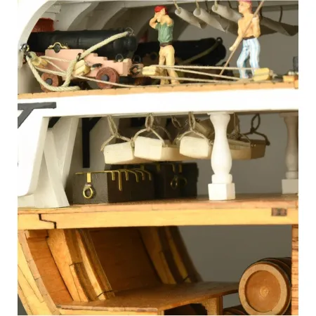 ARTESANIA LATINA 20500 Przekrój sekcji okrętu HMS Victory - 1:72