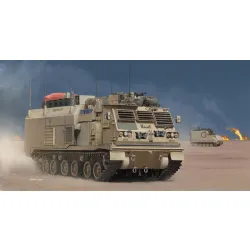 TRUMPETER 01063 M4 Command and Control Vehicle (C2V) - 1:35
