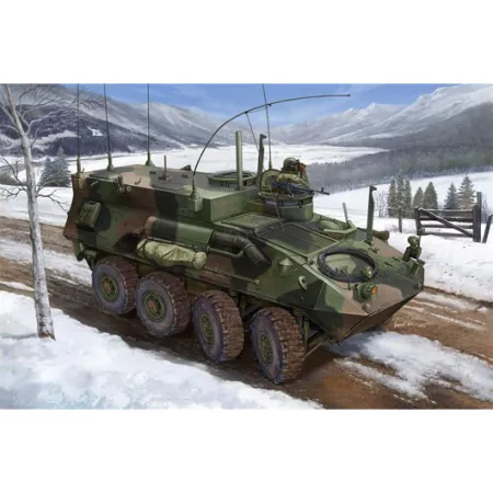 TRUMPETER 00371 USMC LAV-C2 Command & Control vehicle - 1:35