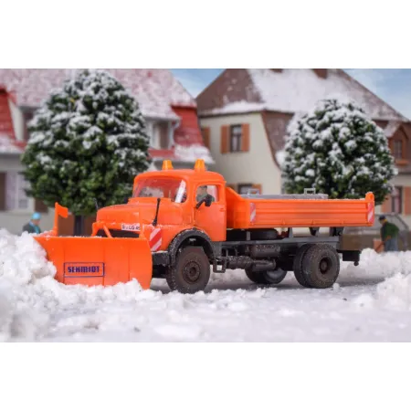 KIBRI 15001 H0 Mercedes LAk 1624 z pługiem do odśnieżania